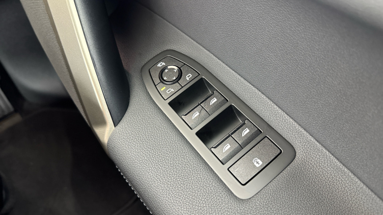 BMW iX 240kW xDrive40 M Sport 76.6kWh 5dr Auto Electric Estate